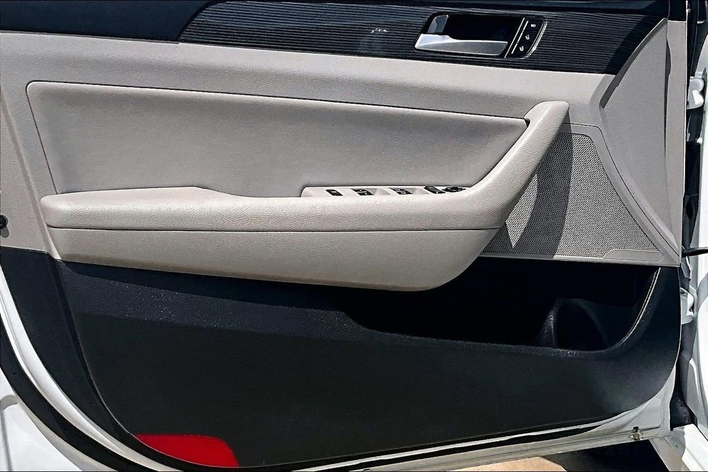 Used 2019 Hyundai Sonata Limited image 24