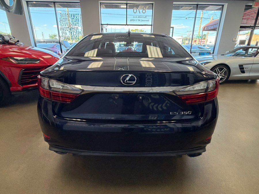 Used 2016 Lexus ES 350 w/ Luxury Package w/Wood Trim FWD image 11