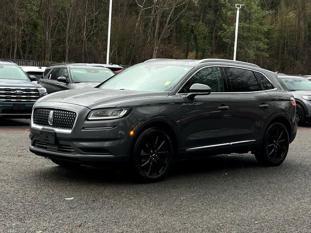 Certified 2023 Lincoln Nautilus Reserve w/ Monochromatic Package image 3