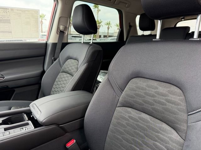 Certified 2026 Nissan Pathfinder SV FWD image 12