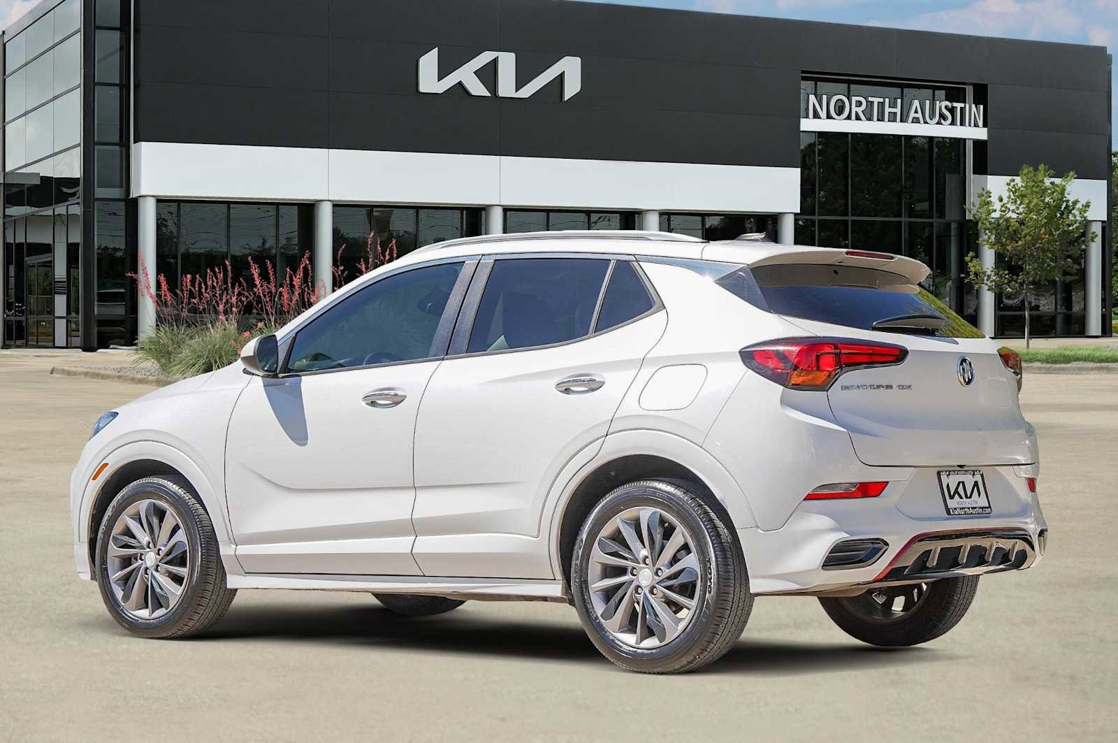 Used 2020 Buick Encore GX Preferred w/ Sport Touring Package image 5
