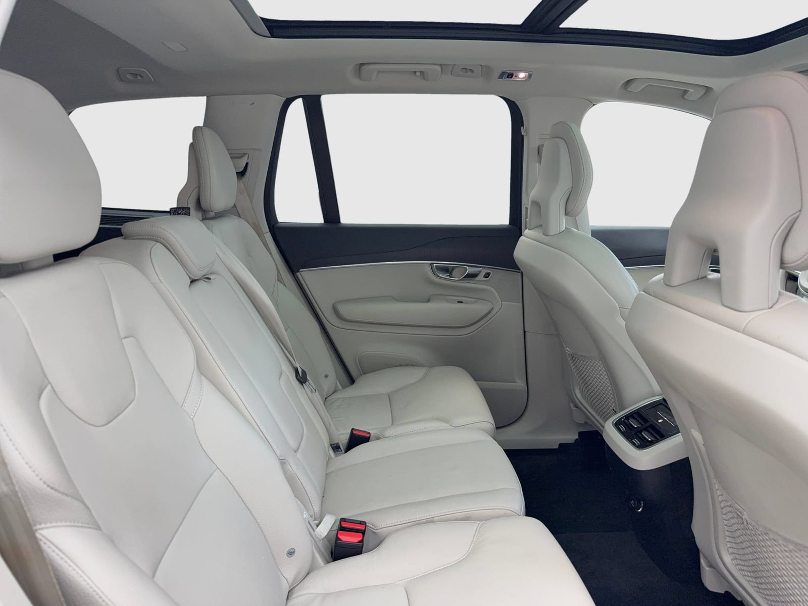 Used 2020 Volvo XC90 T5 Momentum w/ Protection Package Premier FWD image 46