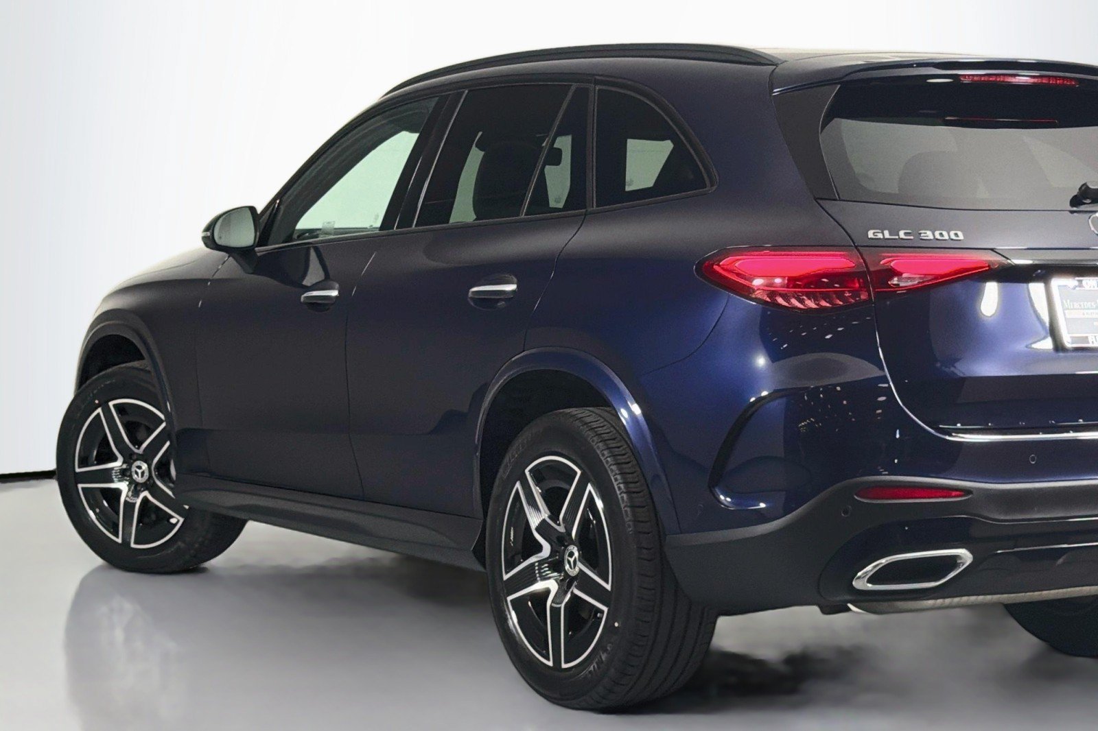 Used 2023 Mercedes-Benz GLC 300 4MATIC image 14