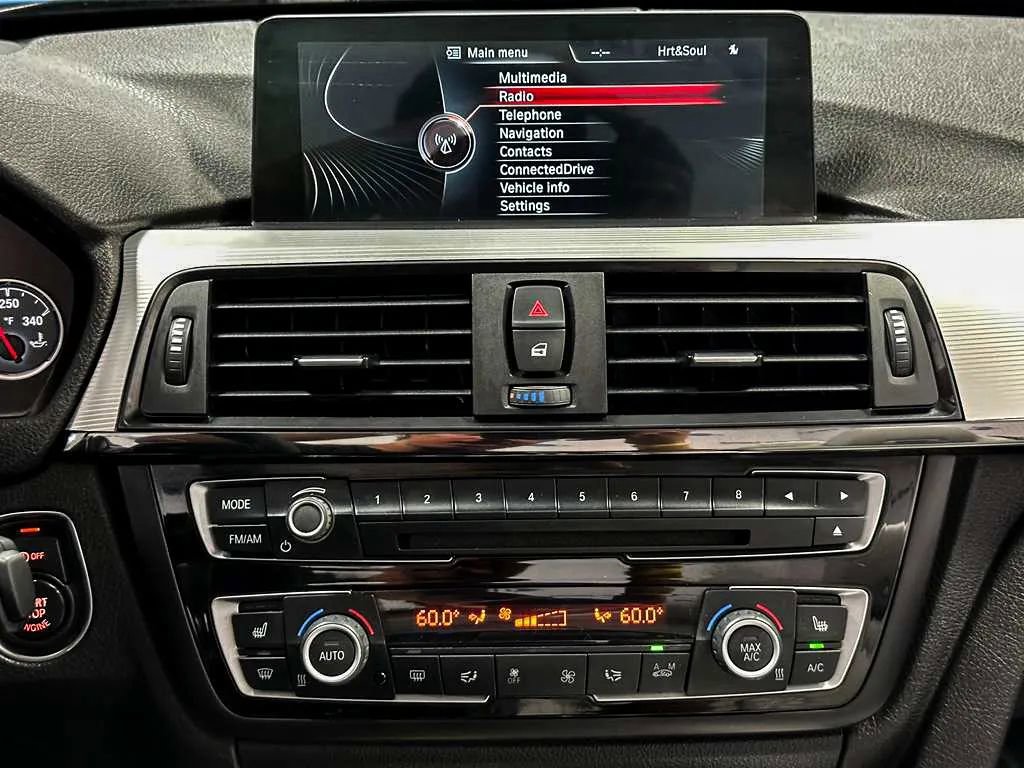 Used 2015 BMW M4 Convertible RWD image 26