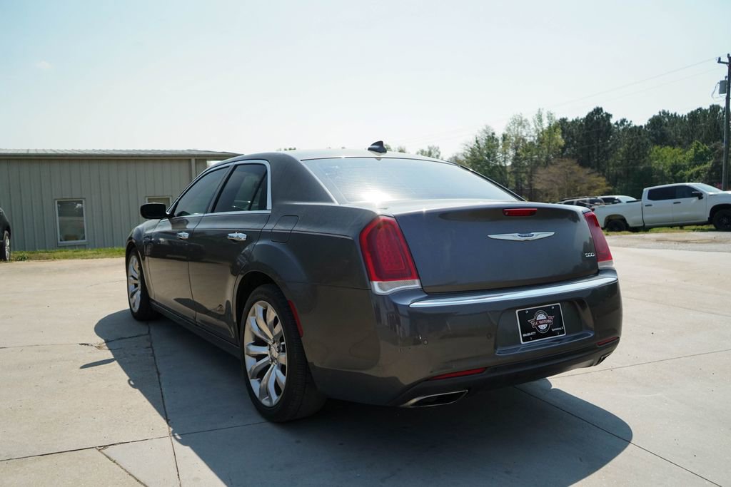 Used 2019 Chrysler 300 Limited w/ Safetytec Plus Group image 4
