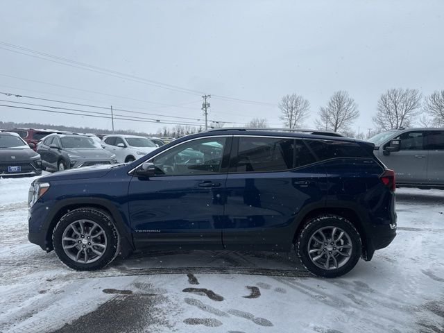 Certified 2022 GMC Terrain SLT w/ Infotainment Package II image 4