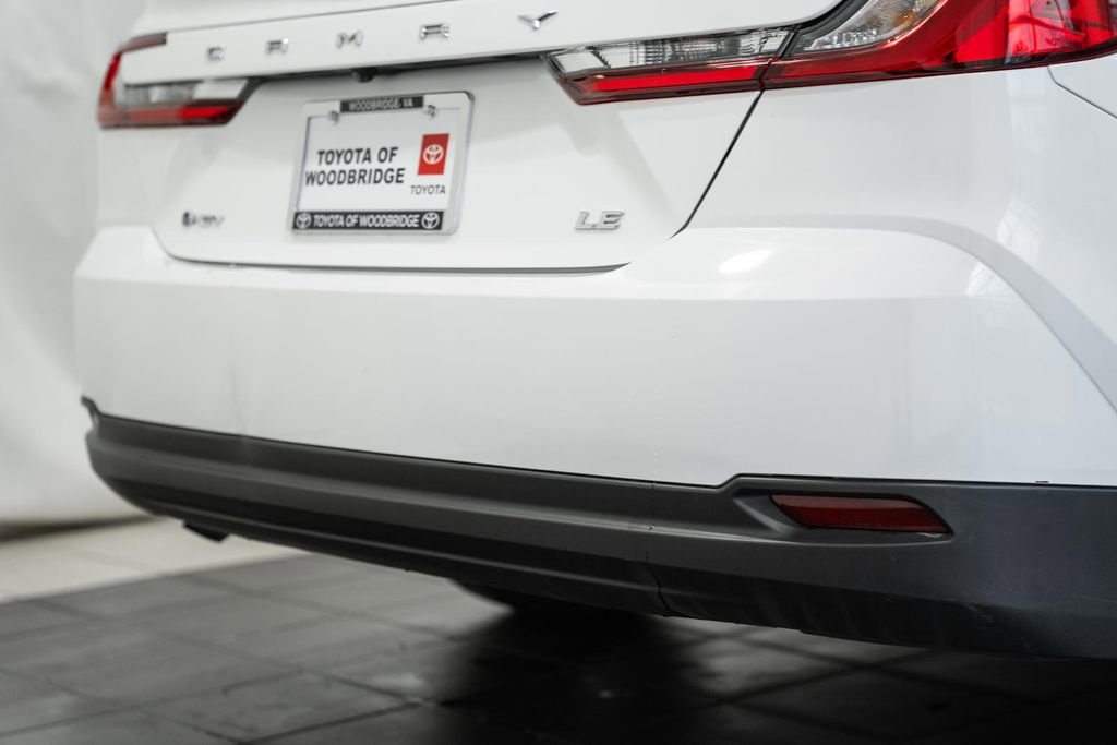 Used 2025 Toyota Camry LE image 9