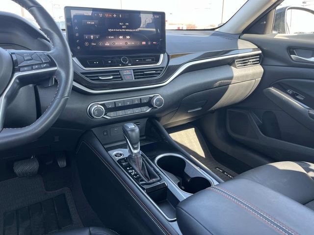 Used 2024 Nissan Altima 2.5 SR w/ SR Premium Package image 14