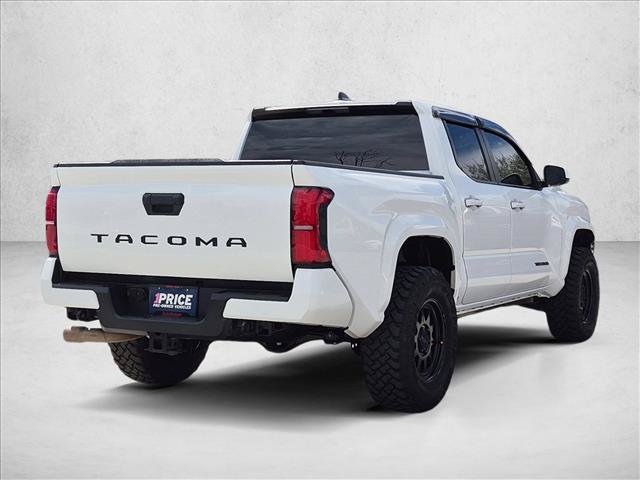 Used 2024 Toyota Tacoma SR5 AWD/4WD image 5