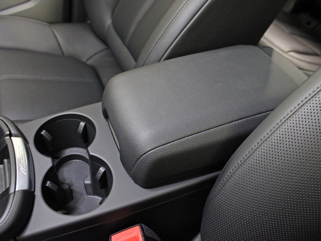 Used 2026 Porsche Macan image 30