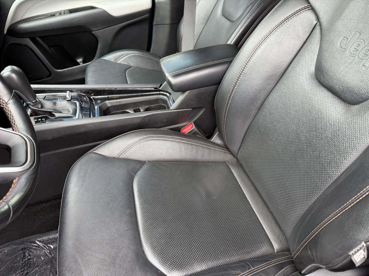 Used 2022 Jeep Compass Limited AWD/4WD image 11