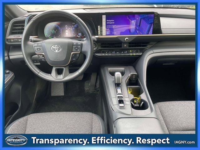 Used 2023 Toyota Crown AWD/4WD image 13