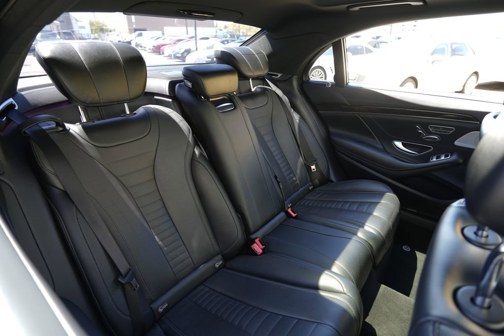 Used 2015 Mercedes-Benz S 550 Sedan image 34