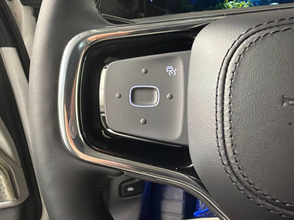 New 2026 Lincoln Nautilus Reserve AWD/4WD image 21