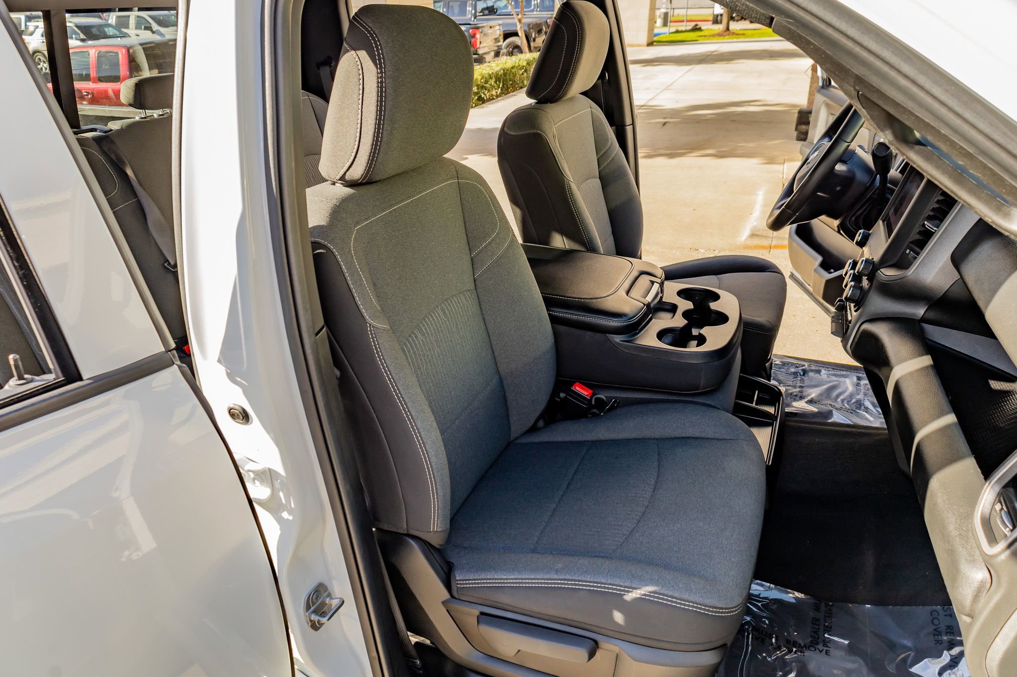 Used 2024 RAM 3500 Tradesman w/ Chrome Appearance Group image 30