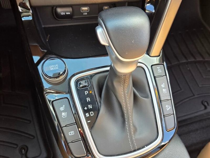 Used 2024 Kia Seltos SX w/ SX Sunroof Package image 18