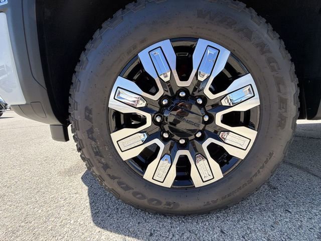 New 2026 GMC Sierra 2500 Denali w/ Denali Reserve Package AWD/4WD image 33