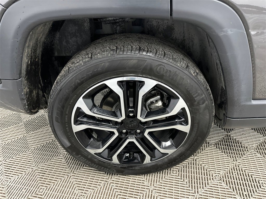 Used 2022 Jeep Compass Limited w/ Sun and Sound Group image 18