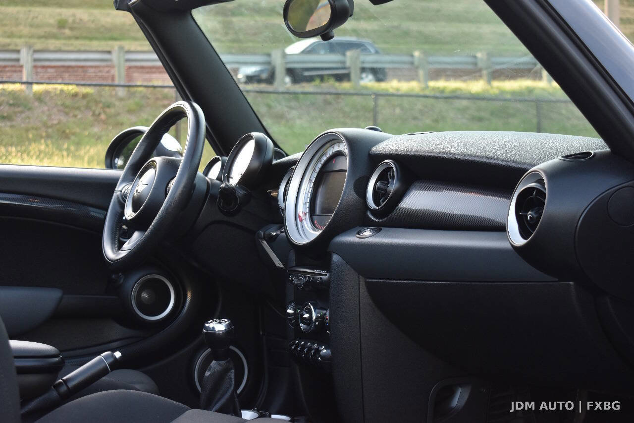 Used 2012 MINI Cooper S FWD image 13