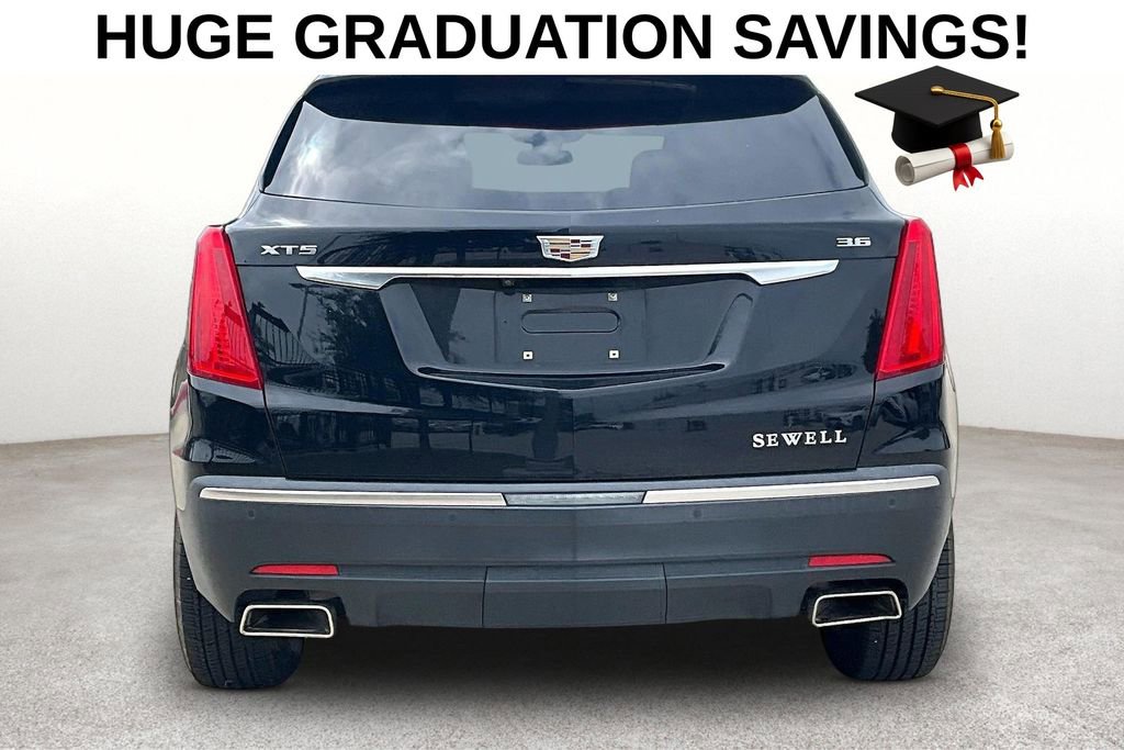 Used 2018 Cadillac XT5 Luxury w/ Driver Awareness Package FWD image 6
