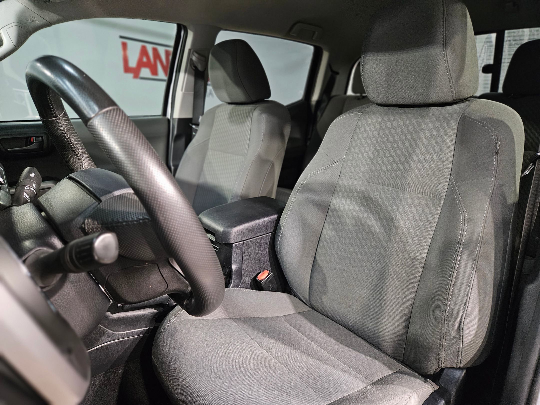 Used 2020 Toyota Tacoma SR5 image 23