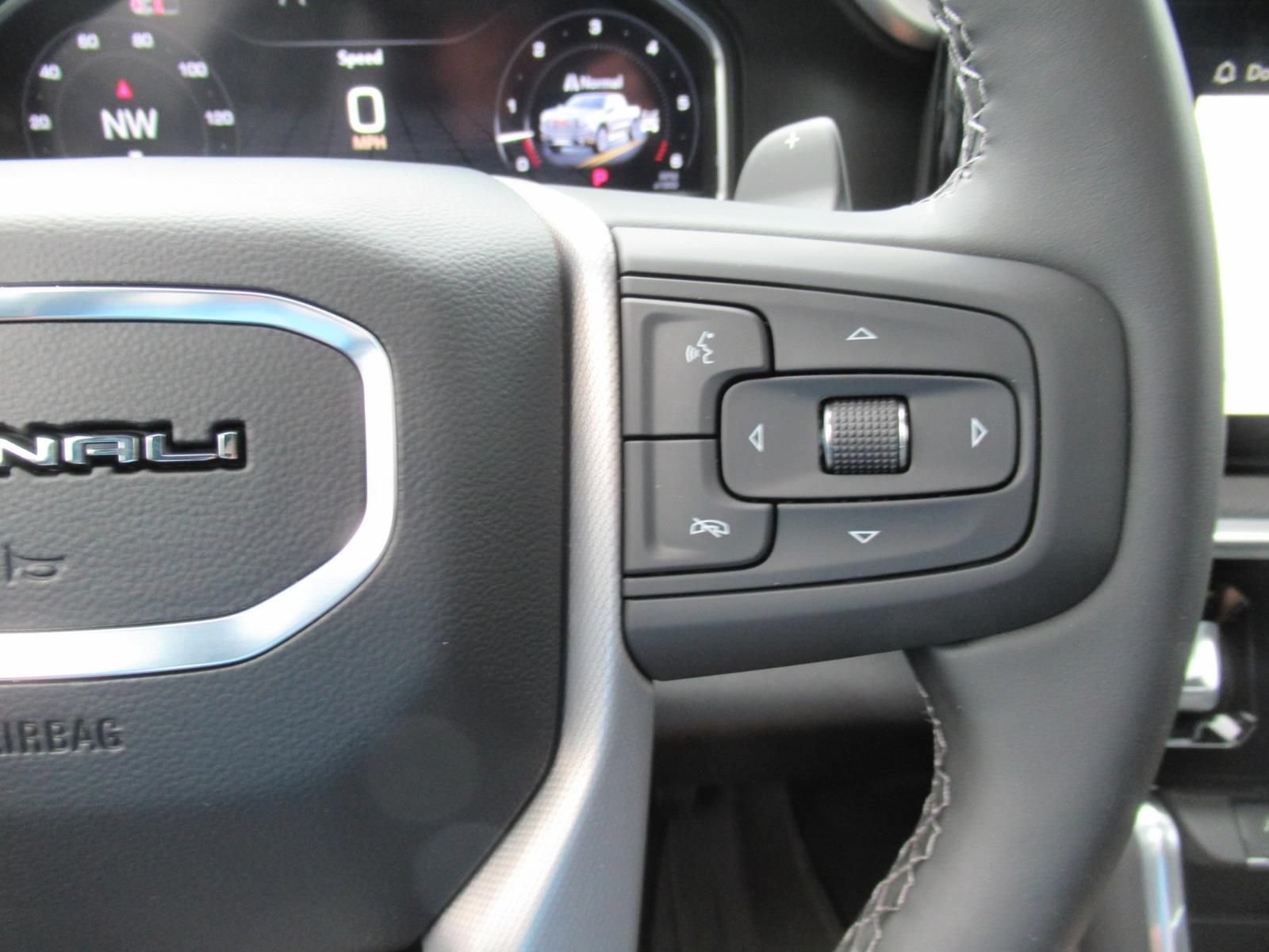 Used 2025 GMC Sierra 1500 Denali w/ Denali Reserve Package AWD/4WD image 24