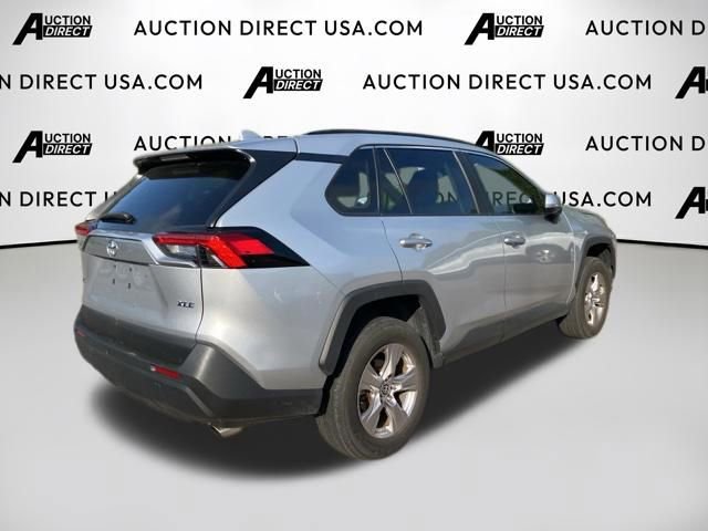 Used 2023 Toyota RAV4 XLE w/ Convenience Package FWD image 8