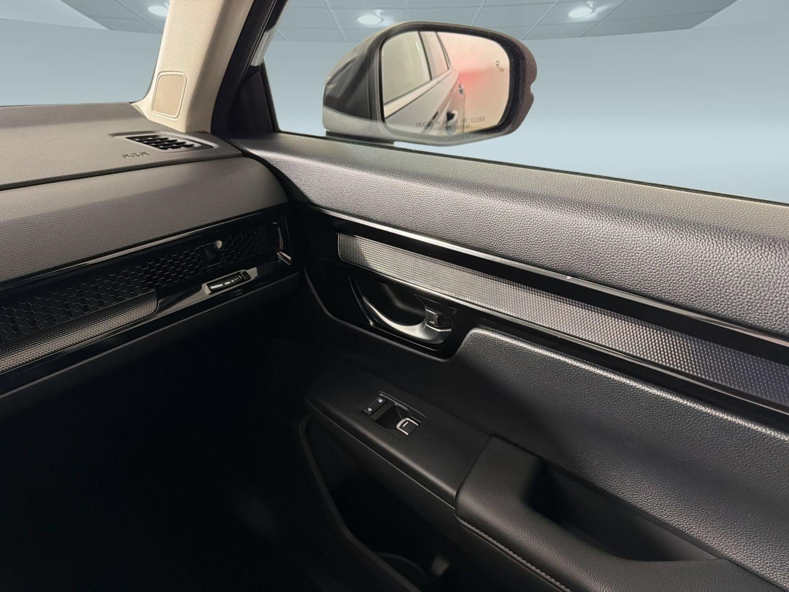 Used 2024 Honda CR-V EX-L image 31