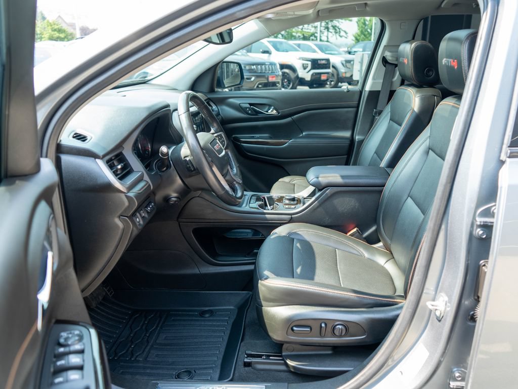 Used 2021 GMC Acadia AT4 w/ Technology Package AWD/4WD image 11