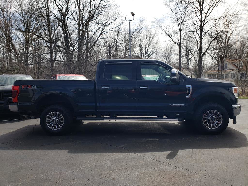 Used 2022 Ford F250 XLT w/ XLT Premium Package AWD/4WD image 4
