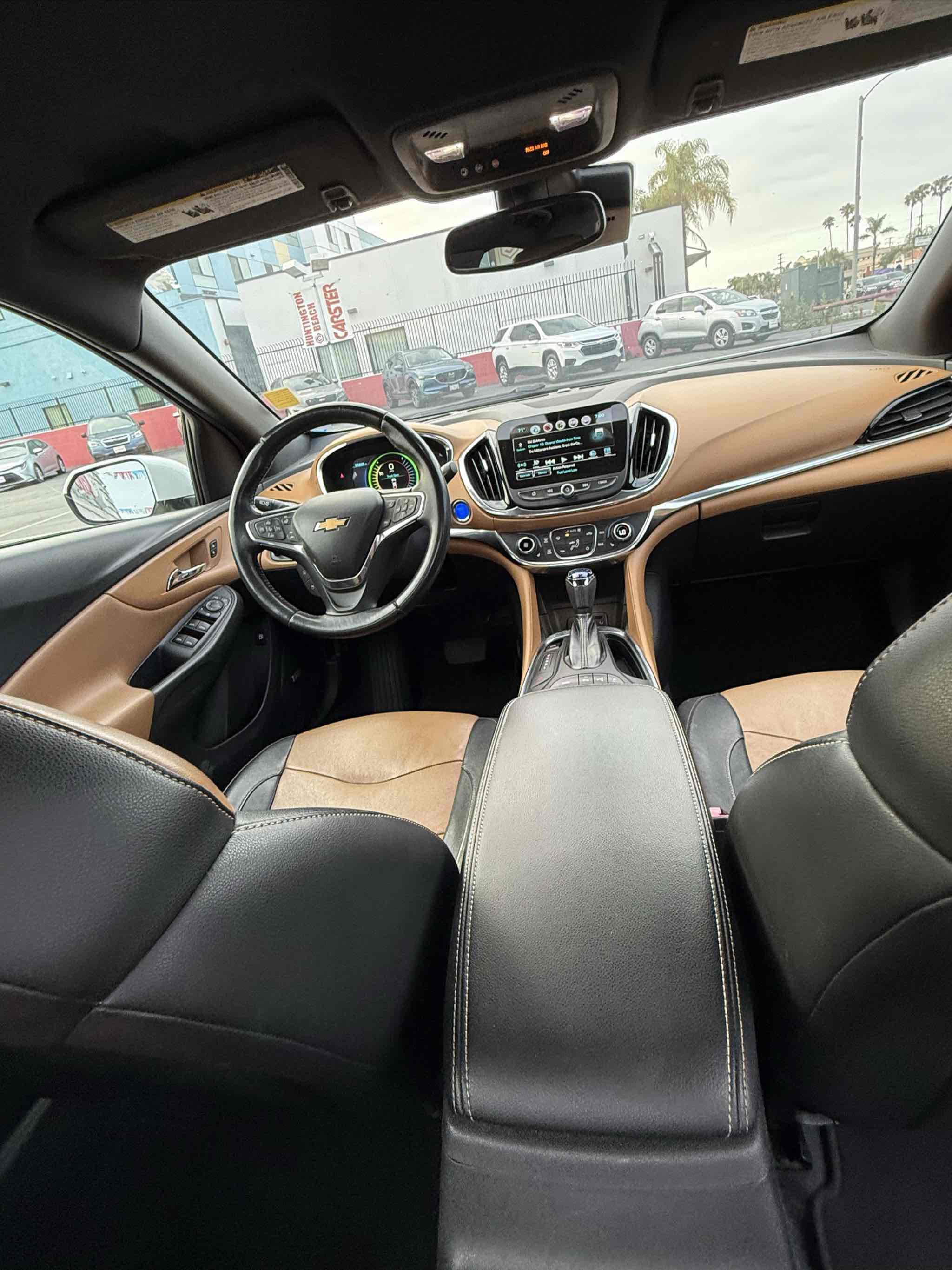 Used 2017 Chevrolet Volt Premier w/ Driver Confidence II Package FWD image 47