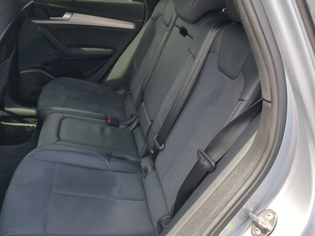 Used 2023 Audi Q5 e Prestige w/ Prestige Package AWD/4WD image 19