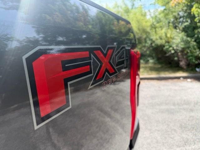 Used 2019 Ford F250 Lariat w/ Lariat Ultimate Package AWD/4WD image 11