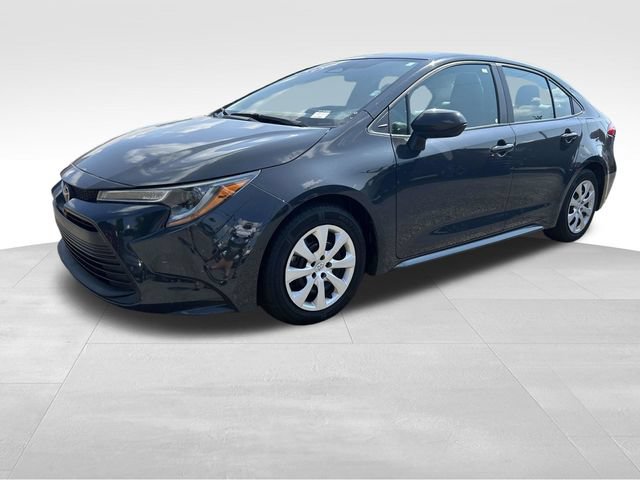 Used 2024 Toyota Corolla LE FWD image 5