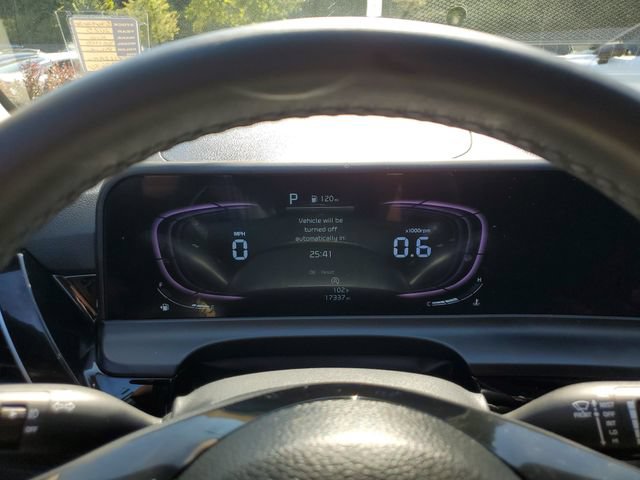 Certified 2025 Kia Seltos S FWD image 31