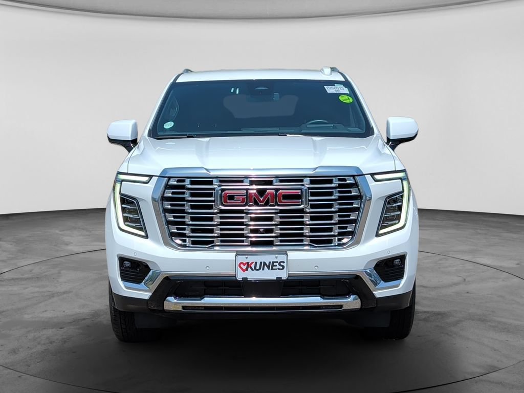 Used 2025 GMC Yukon Denali AWD/4WD image 2
