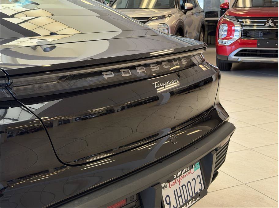Used 2023 Porsche Taycan w/ Premium Package RWD image 28