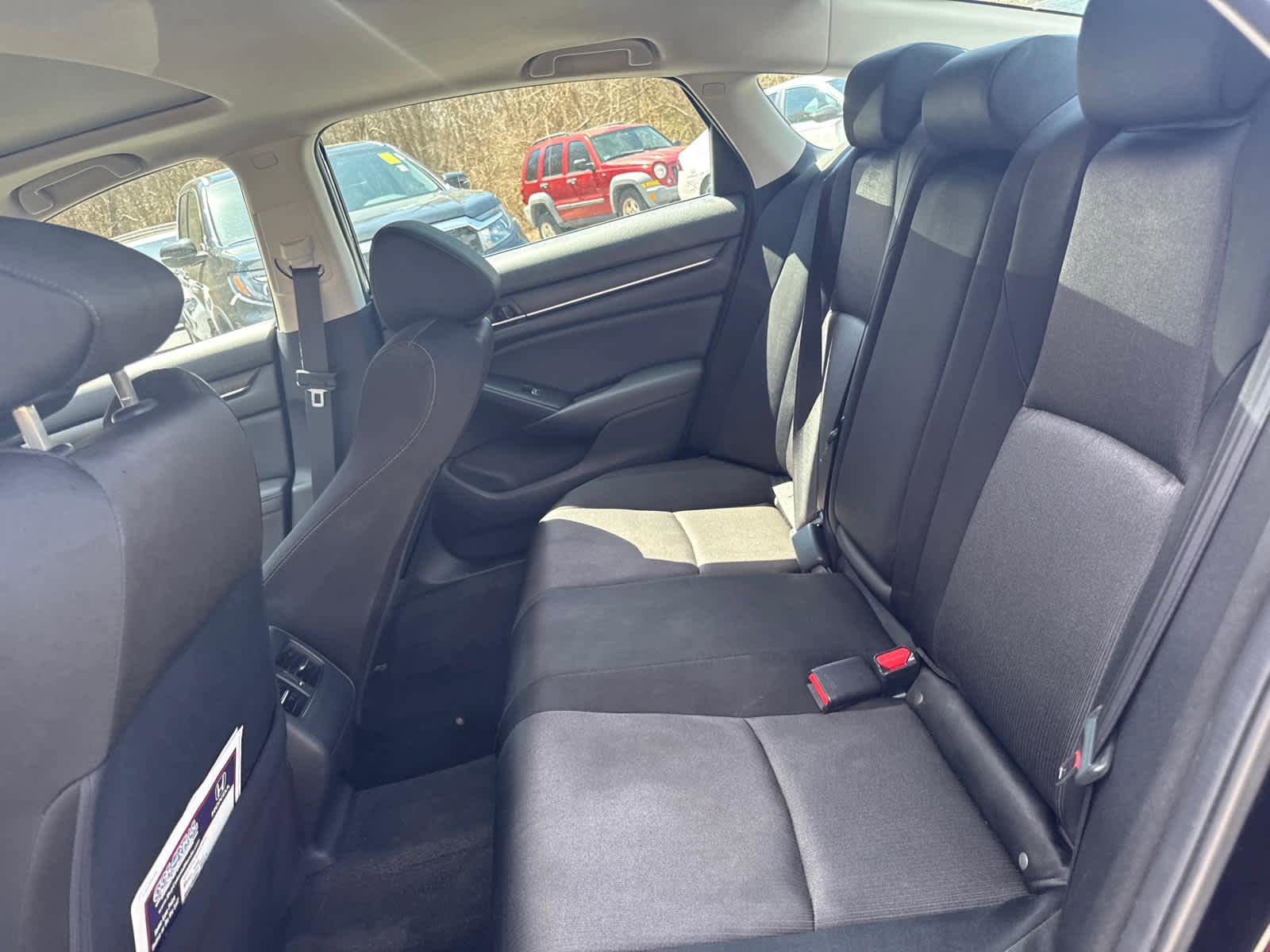 Used 2020 Honda Accord EX image 29