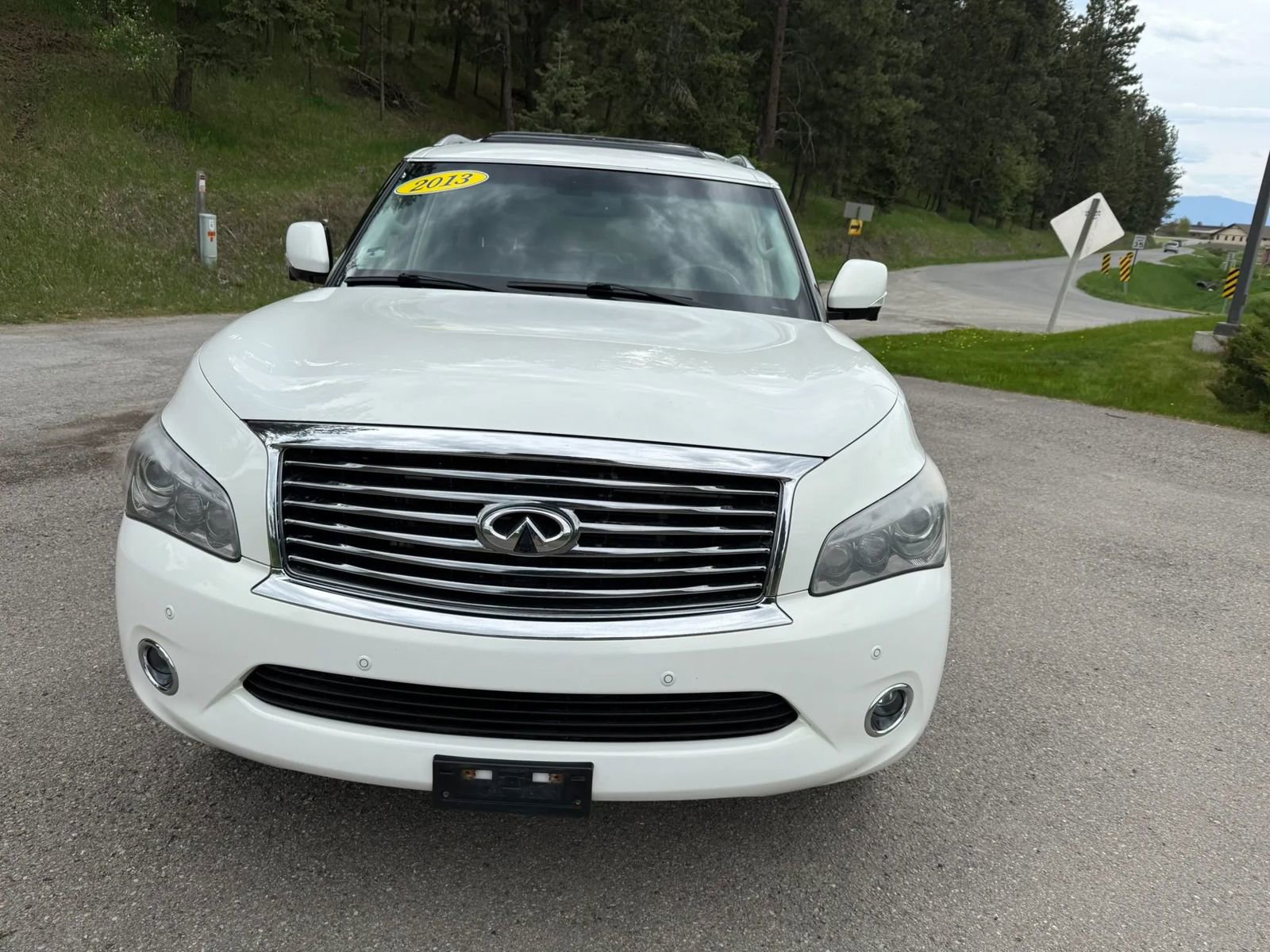 Used 2013 INFINITI QX56 4WD w/ Theater Pkg image 2