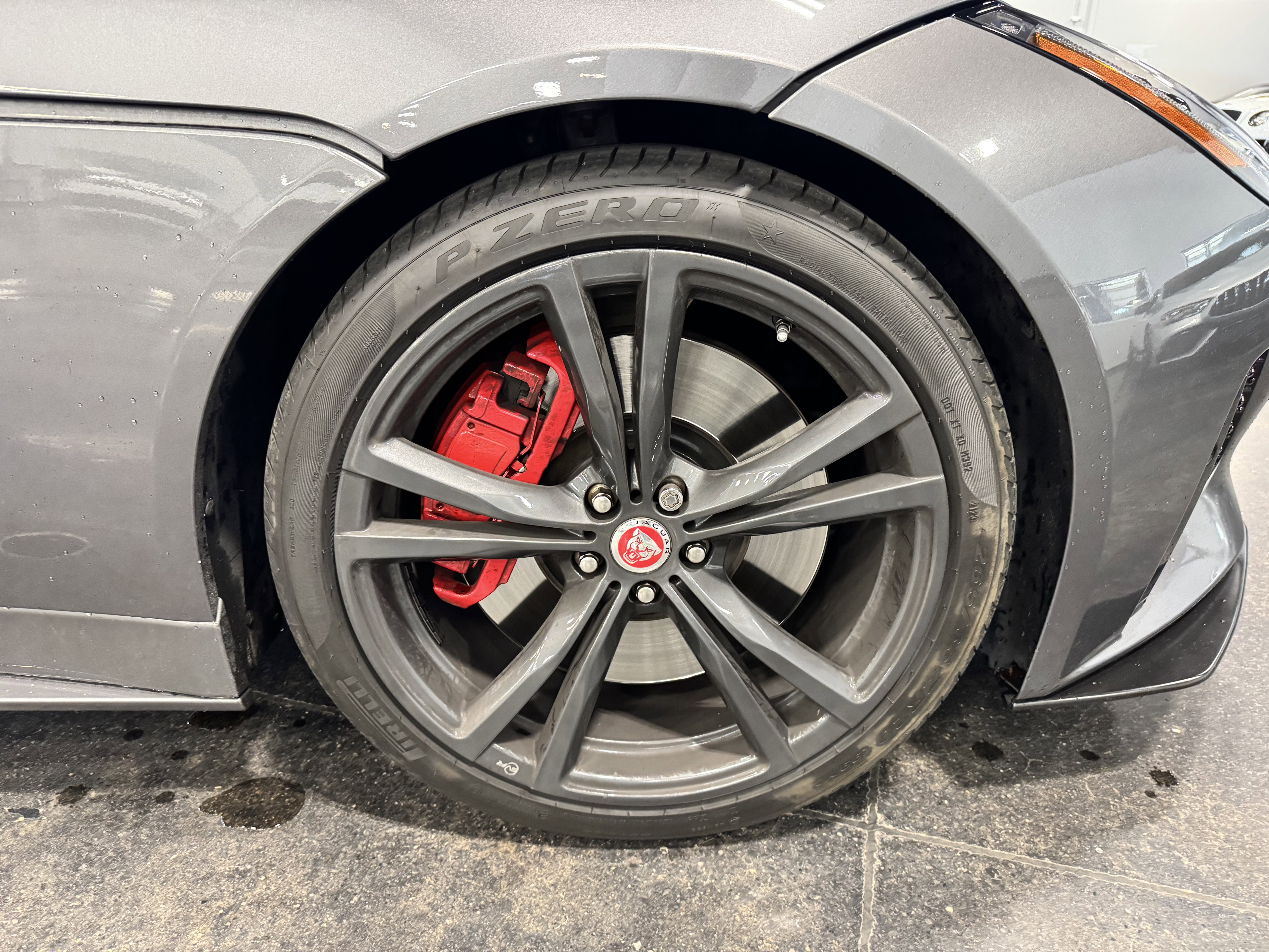 Used 2017 Jaguar F-TYPE SVR image 15