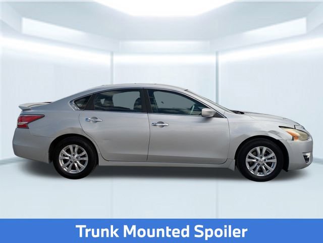 Used 2014 Nissan Altima 2.5 S w/ Sport Value Package image 8