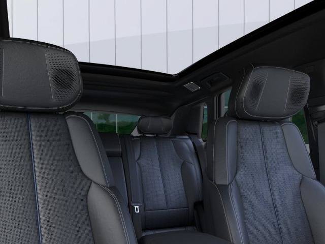 New 2027 Cadillac Lyriq Premium Sport w/ LPO, Floor Liner Package AWD/4WD image 24
