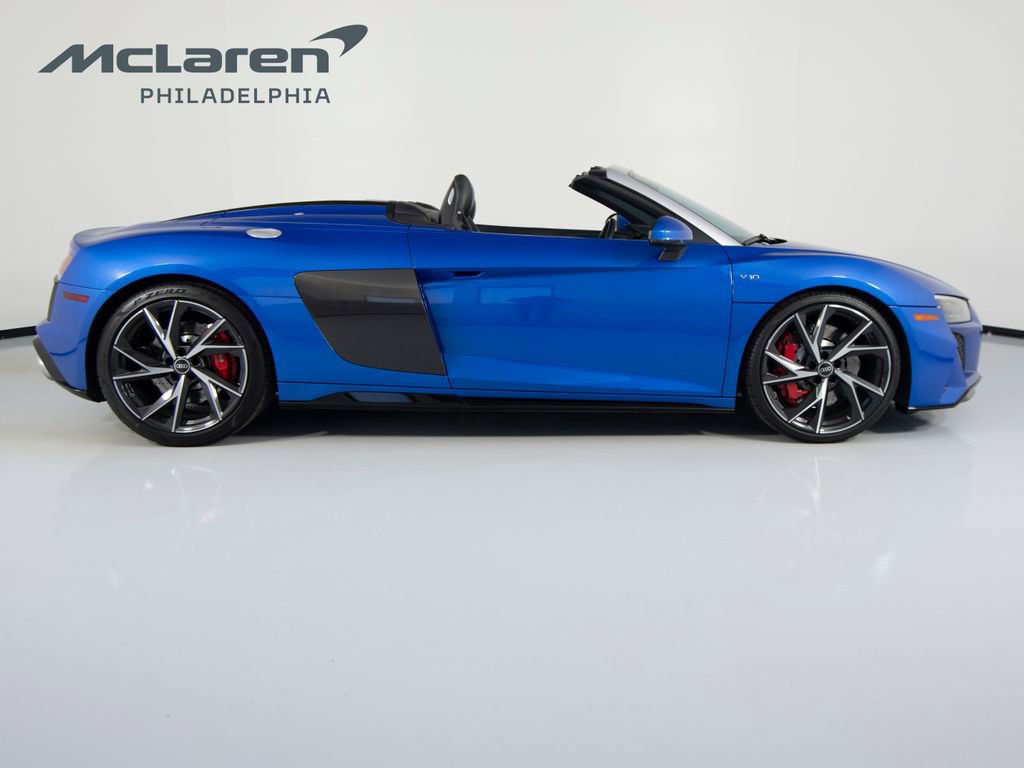 Used 2021 Audi R8 V10 w/ Premium Package RWD image 5