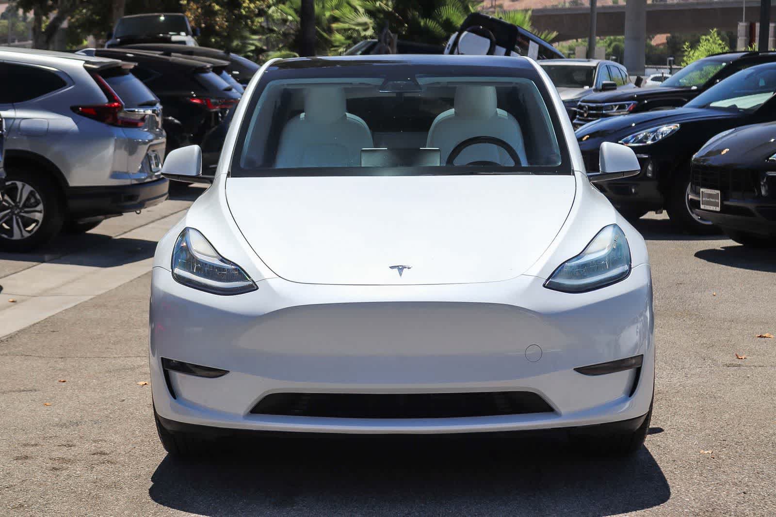 Used 2021 Tesla Model Y Long Range AWD/4WD image 2