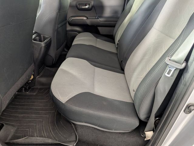 Used 2021 Toyota Tacoma TRD Off-Road w/ Technology Package AWD/4WD image 25