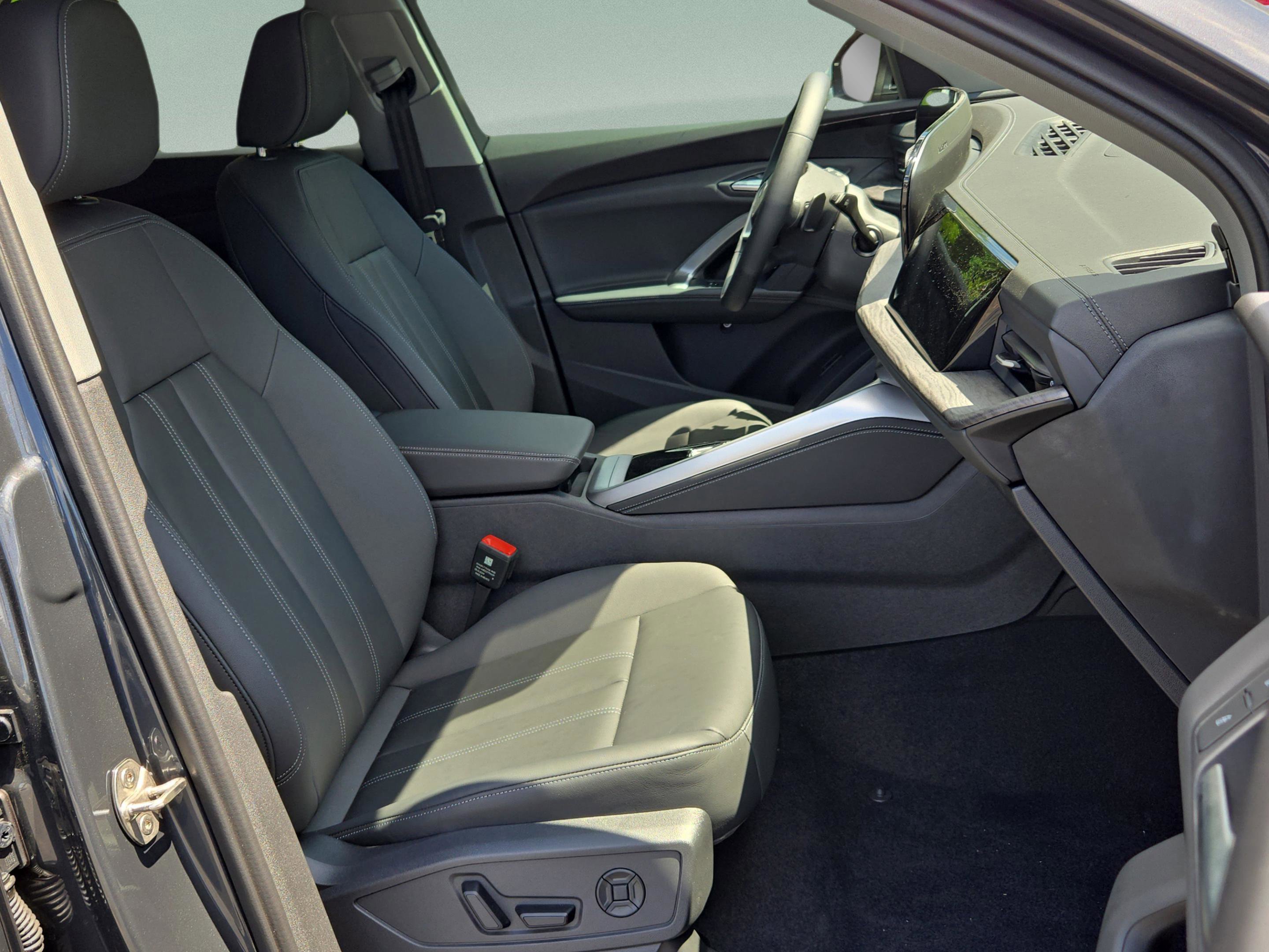 New 2025 Audi Q5 Premium w/ Convenience Package image 24