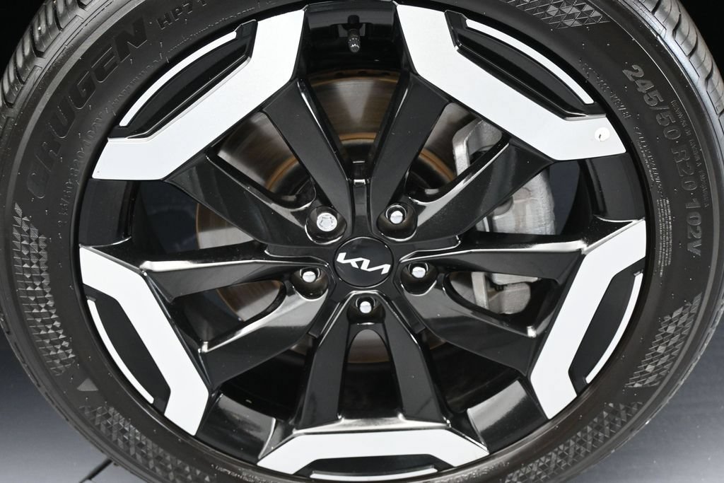 Used 2025 Kia Telluride S FWD image 47