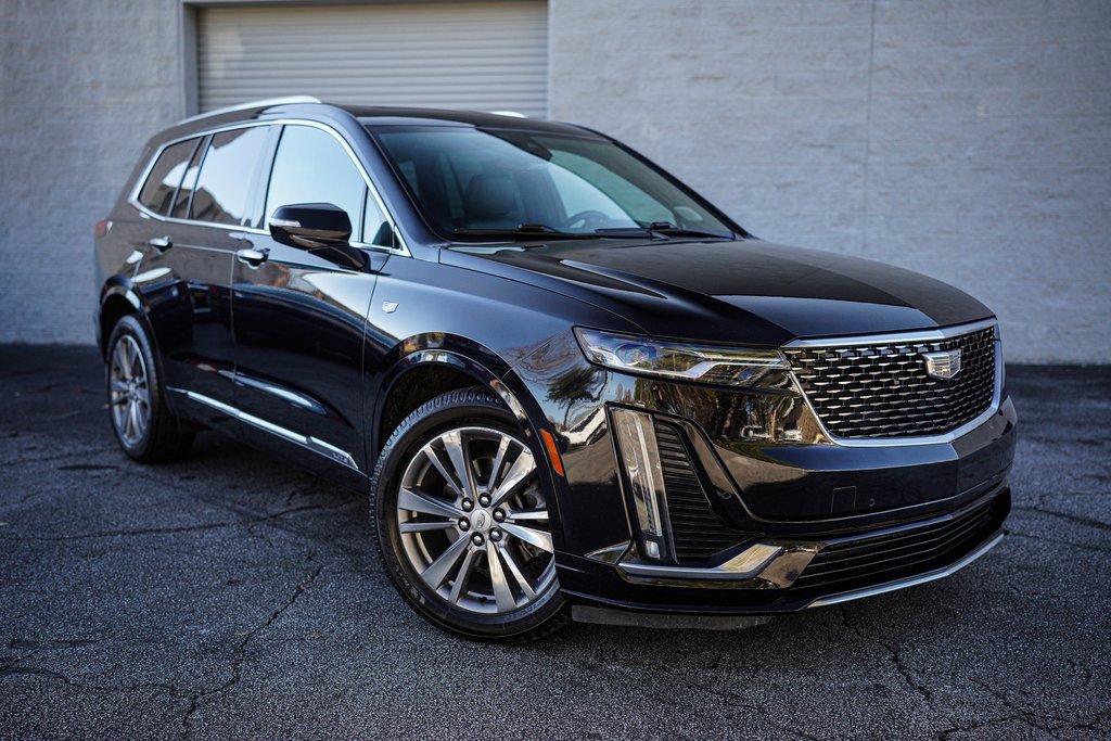 Used 2023 Cadillac XT6 Premium Luxury image 7