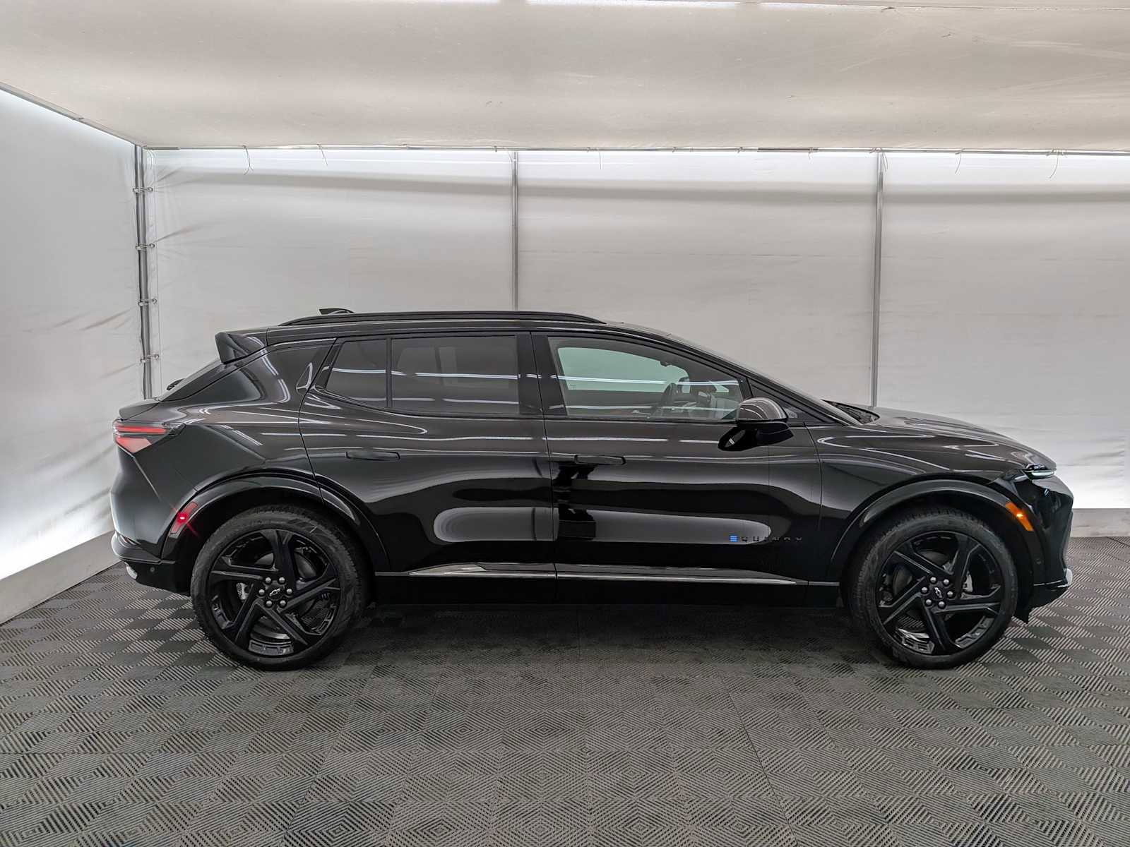 New 2026 Chevrolet Equinox EV RS image 7