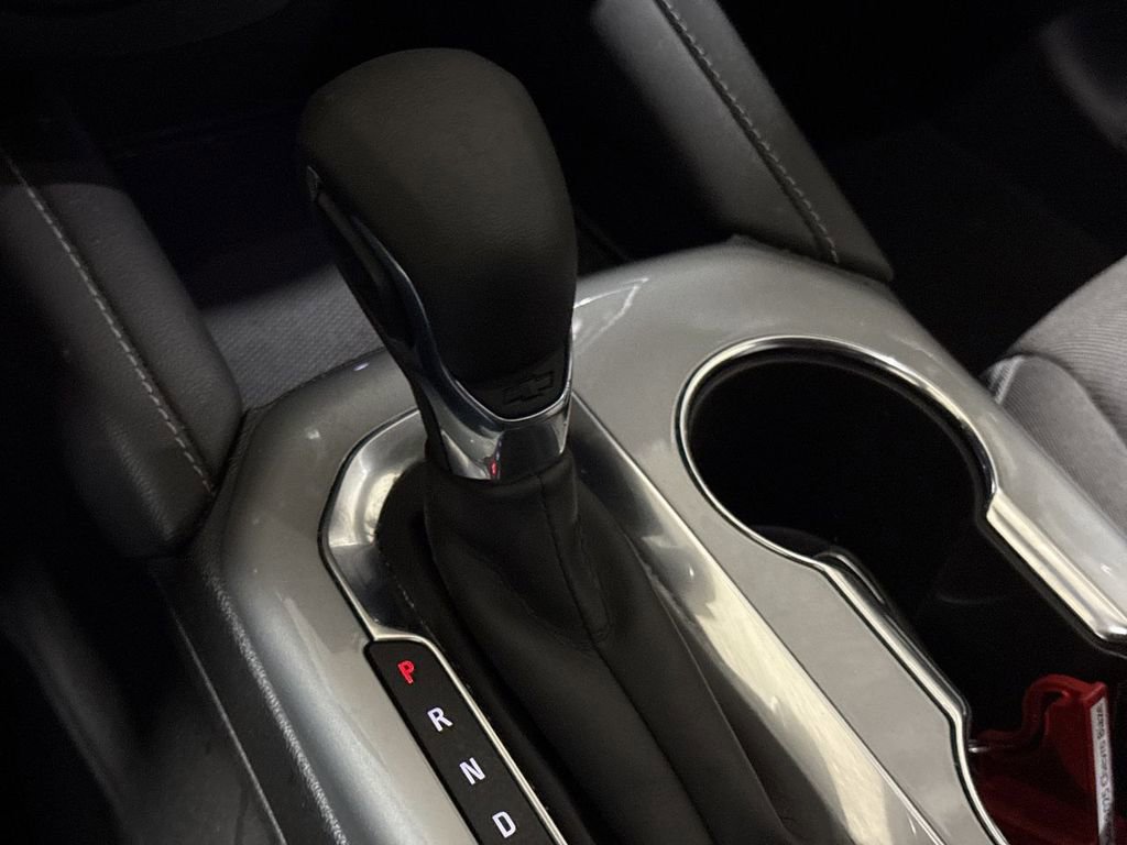 Used 2025 Chevrolet Blazer LT FWD image 17